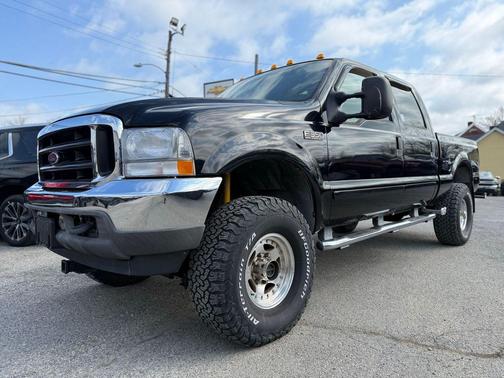 Black Clearcoat 2003 Ford F-350 Lariat