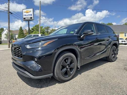 2023 Toyota Highlander LE