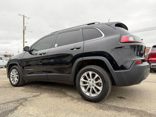 Diamond Black Crystal Pearlcoat 2019 Jeep Cherokee Latitude