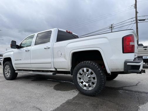 2016 GMC Sierra 2500 Denali