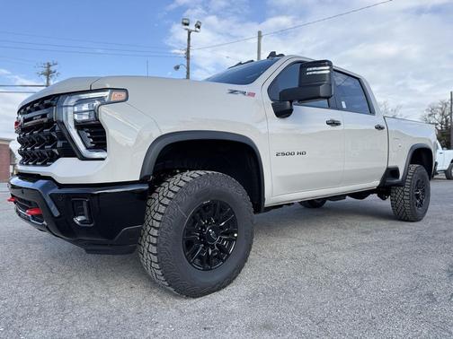 2026 Chevrolet Silverado 2500 Crew Cab, Standard Bed, XR2, 4WD