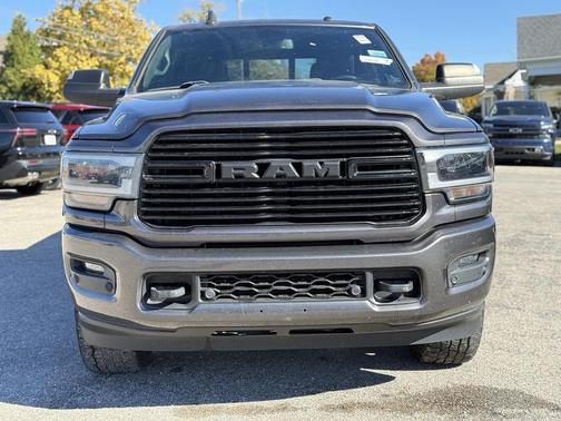 2020 RAM 2500 Laramie Crew Cab 4X4 6'4' Box