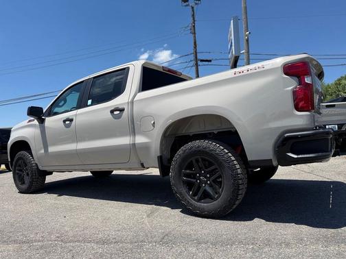 White Sands 2026 Chevrolet Silverado 1500 Custom Trail Boss