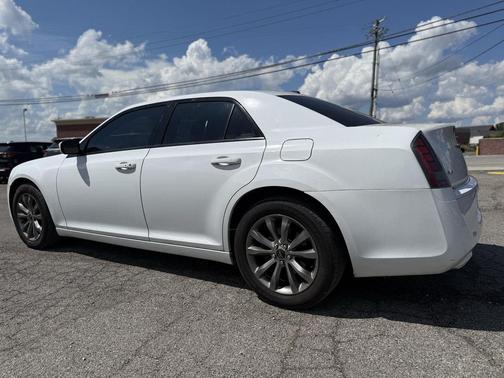 2014 Chrysler 300 S