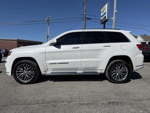 2018 Jeep Grand Cherokee Summit