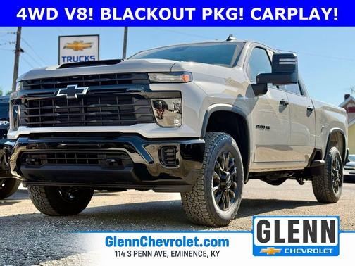 White Sands 2026 Chevrolet Silverado 2500 Custom