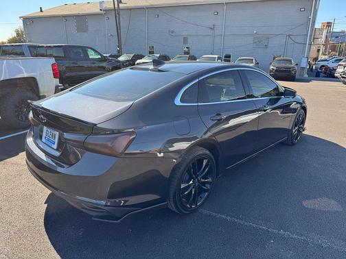 Dark Ash Metallic 2022 Chevrolet Malibu FWD LT