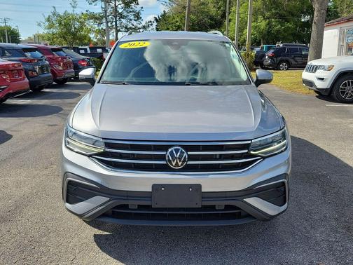 Silver Metallic 2022 Volkswagen Tiguan 2.0T SE 4MOTION