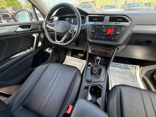 Silver Metallic 2022 Volkswagen Tiguan 2.0T SE 4MOTION