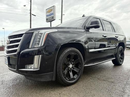 2017 Cadillac Escalade Luxury