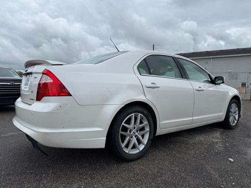 White Platinum Clearcoat Metallic 2012 Ford Fusion SEL