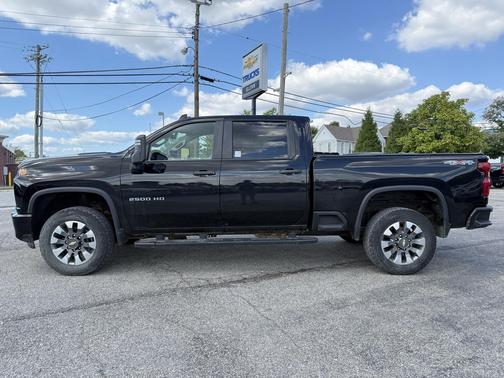 2023 Chevrolet Silverado 2500 Custom
