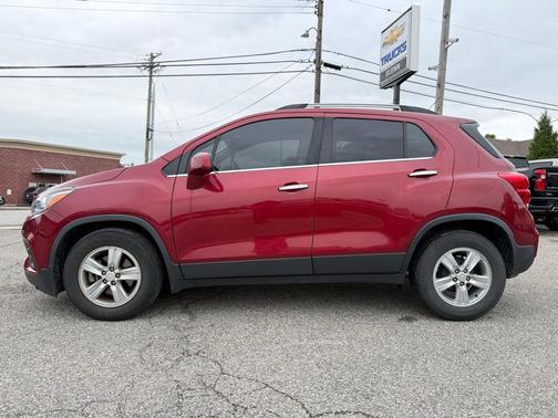 Cajun Red Tintcoat 2018 Chevrolet Trax LT