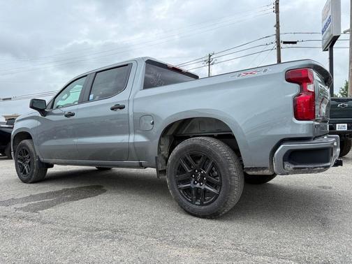 Sterling Gray Metallic 2026 Chevrolet Silverado 1500 Custom