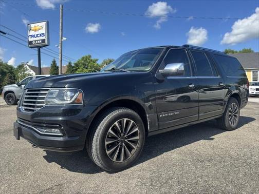 2017 Lincoln Navigator Select