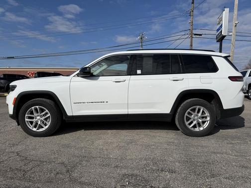 2023 Jeep Grand Cherokee L Laredo