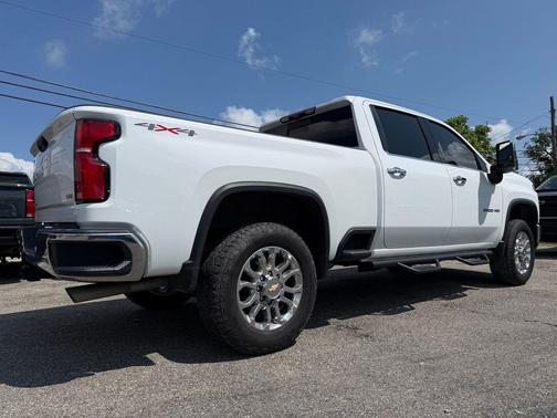 Summit White 2024 Chevrolet Silverado 2500 LTZ