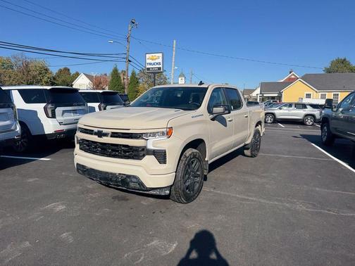 White Sands 2026 Chevrolet Silverado 1500 RST