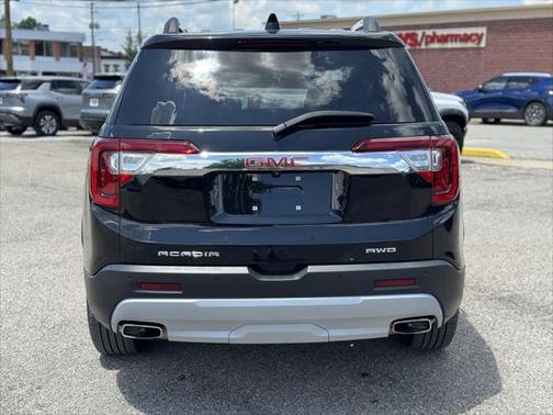 2023 GMC Acadia AWD SLT