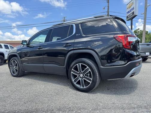2023 GMC Acadia AWD SLT
