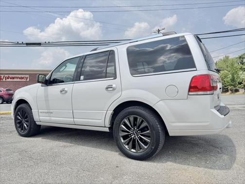 2017 Lincoln Navigator Select