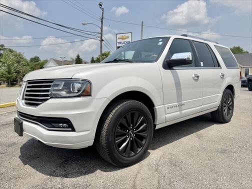 2017 Lincoln Navigator Select