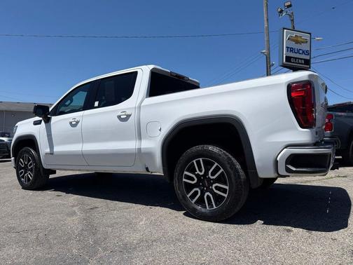 Summit White 2021 GMC Sierra 1500 AT4