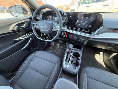 White Sands 2026 Chevrolet Trax FWD 1RS