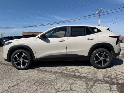 White Sands 2026 Chevrolet Trax FWD 1RS