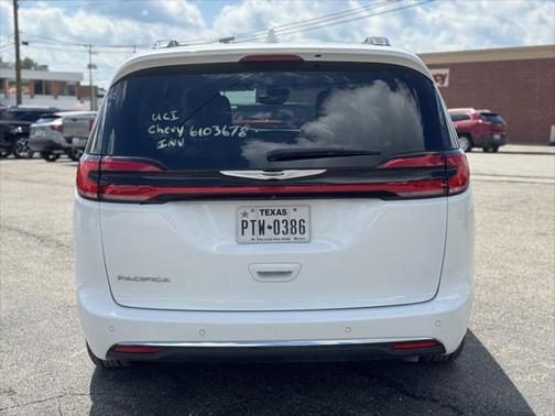 2021 Chrysler Pacifica Touring L