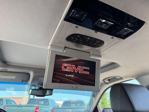 Iridium Metallic 2015 GMC Yukon SLT