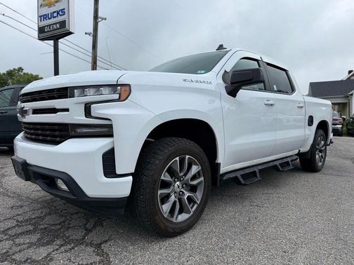 Summit White 2019 Chevrolet Silverado 1500 RST