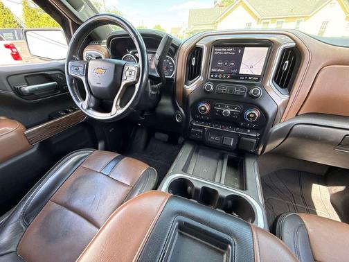 Black 2019 Chevrolet Silverado 1500 High Country
