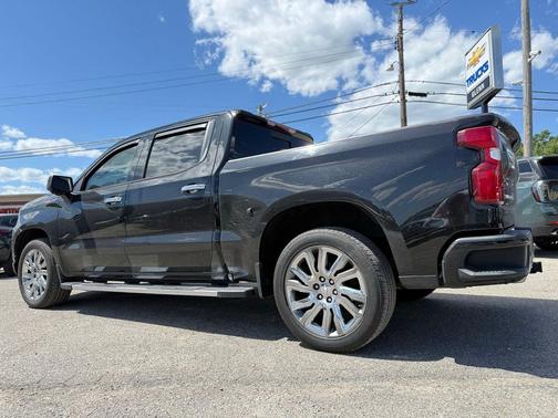 Black 2019 Chevrolet Silverado 1500 High Country