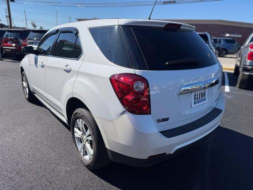 Summit White 2013 Chevrolet Equinox LS
