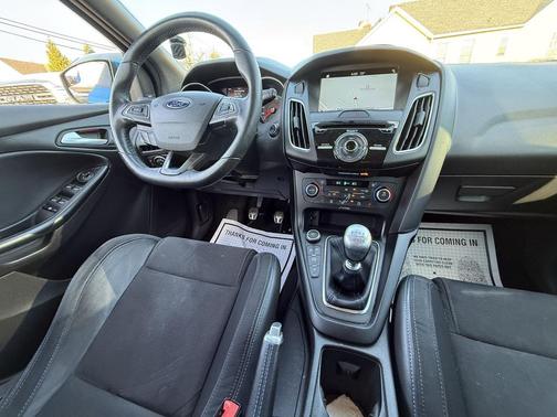 2017 Ford Focus RS Base