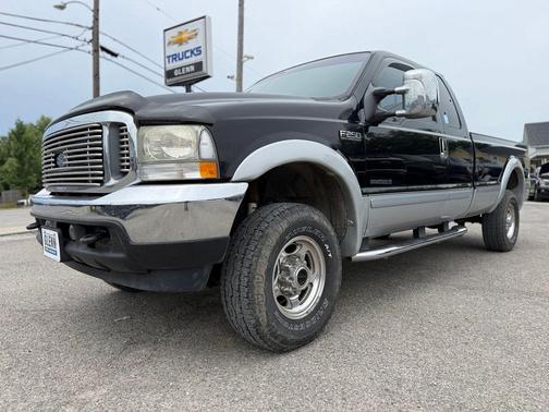 Black Clearcoat 2002 Ford F-250 Lariat