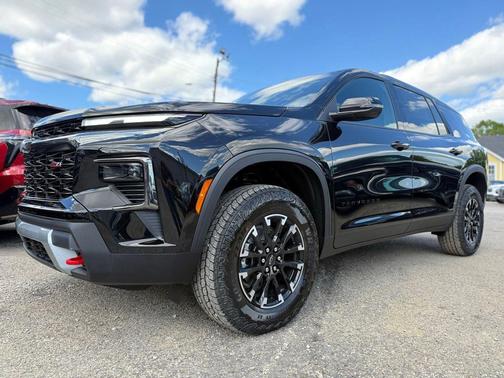 Mosaic Black Metallic 2026 Chevrolet Traverse AWD Z71