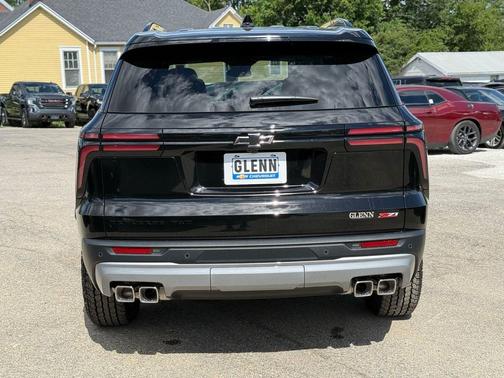 Mosaic Black Metallic 2026 Chevrolet Traverse AWD Z71