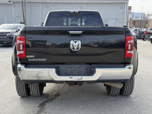 2020 RAM 3500 Laramie Crew Cab 4x4 8' Box