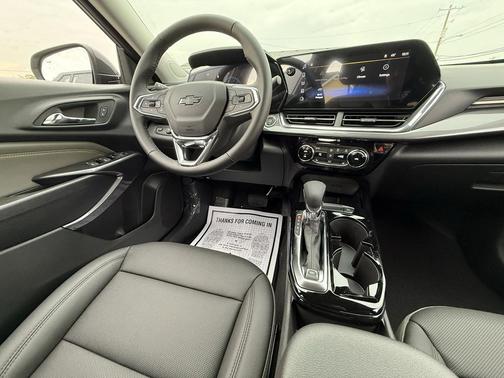 Sterling Gray Metallic 2026 Chevrolet Trax FWD ACTIV