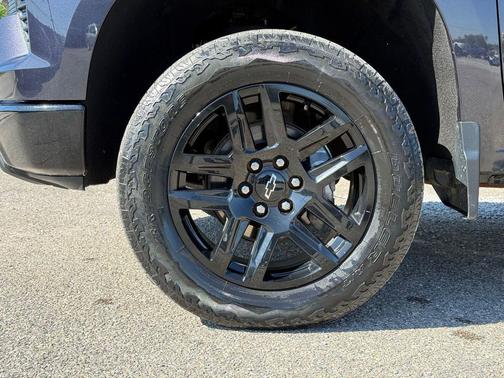 Dark Ash Metallic 2023 Chevrolet Silverado 1500 LT Trail Boss