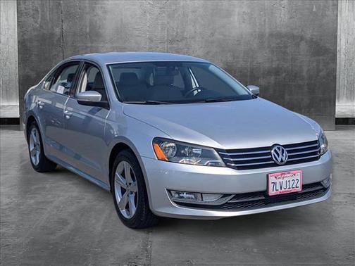 2015 Volkswagen Passat 1.8T Limited Edition