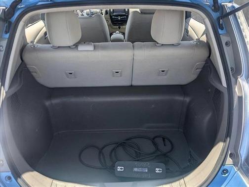 2011 Nissan Leaf SL