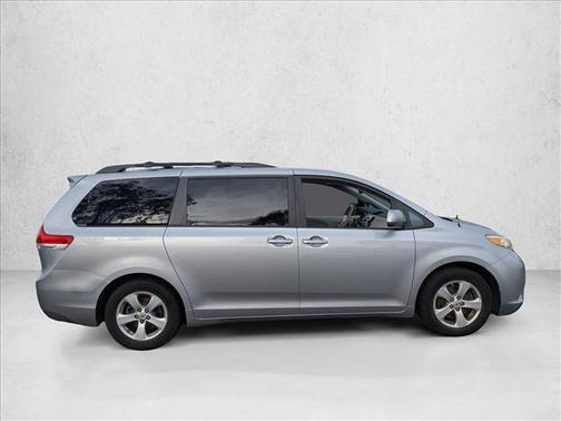 2012 Toyota Sienna LE