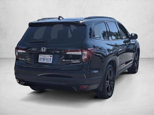 2022 Honda Pilot AWD Black Edition