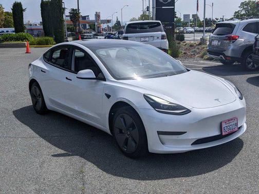 2021 Tesla Model 3 Long Range