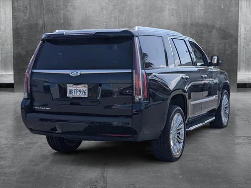 2018 Cadillac Escalade Luxury