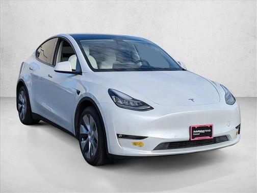 2022 Tesla Model Y Long Range Dual Motor All-Wheel Drive