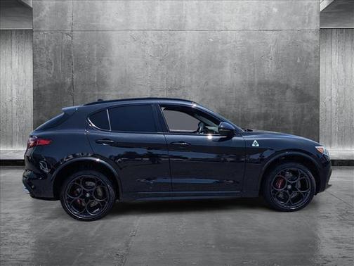 2023 Alfa Romeo Stelvio Quadrifoglio